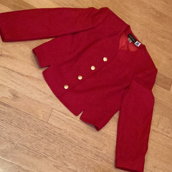 All wool A-line skirt and fully lined jacket with ornate gold buttons. - Picture 6 of 16